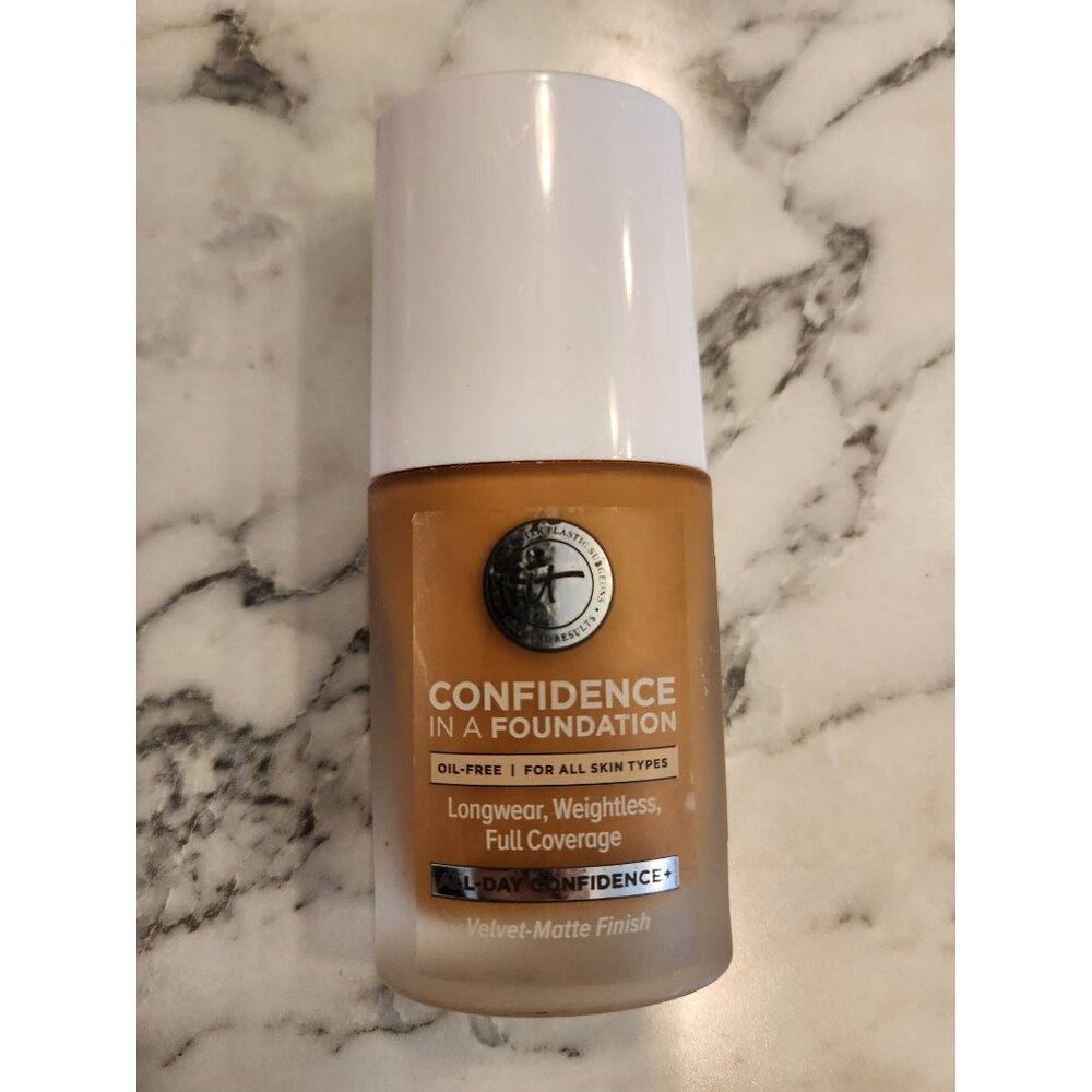 It Cosmetics Confidence In A Foundation 415 Rich Sand (W) Oil-Free Full Coverage